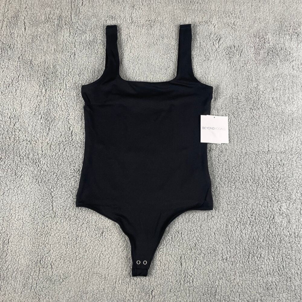 Beyond Yoga Women's Medium BLK Polyester Elastane Base Tank Sleeveless Bodysuit